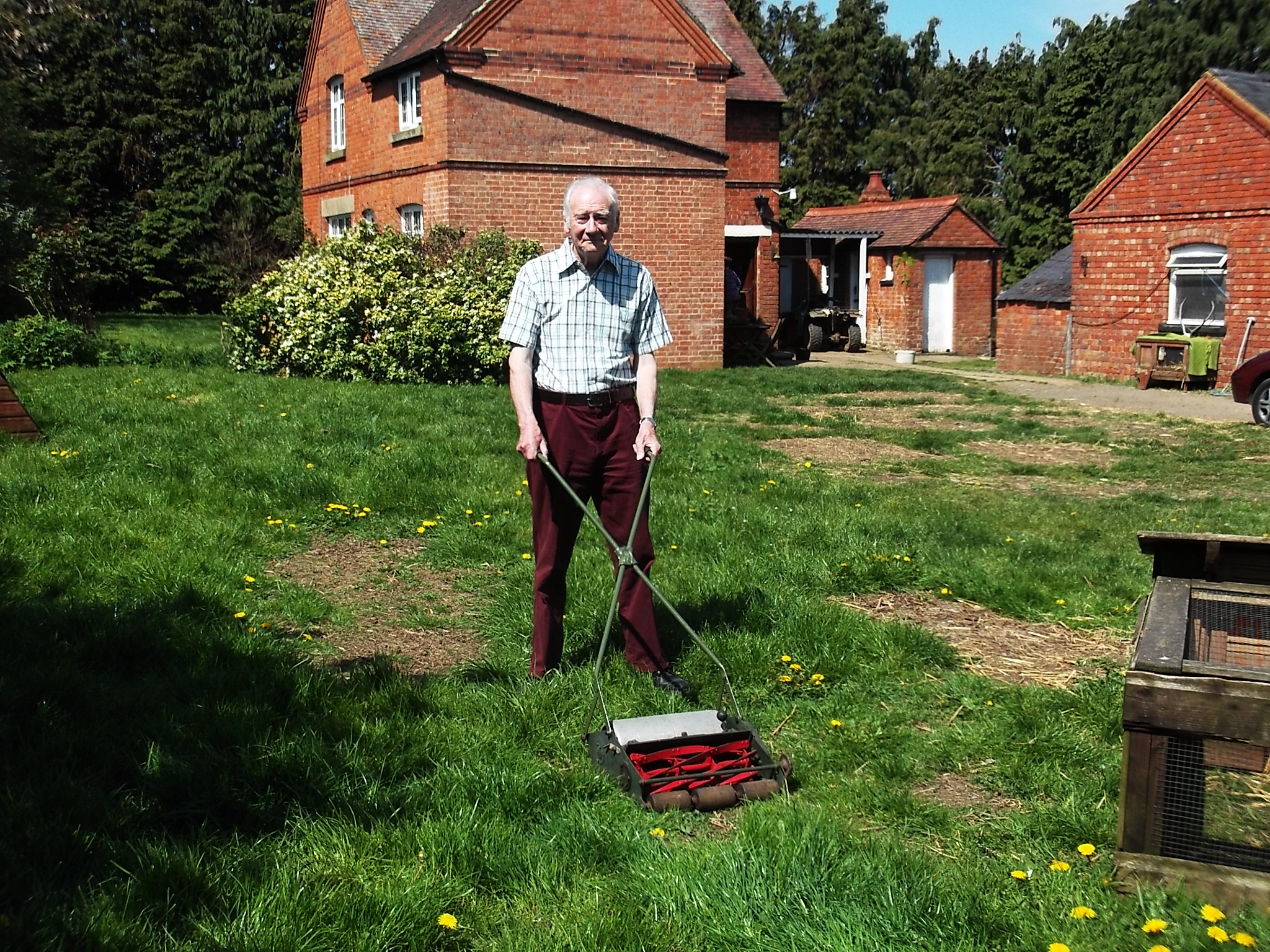 Lancaster Farm The Old Lawnmower Club